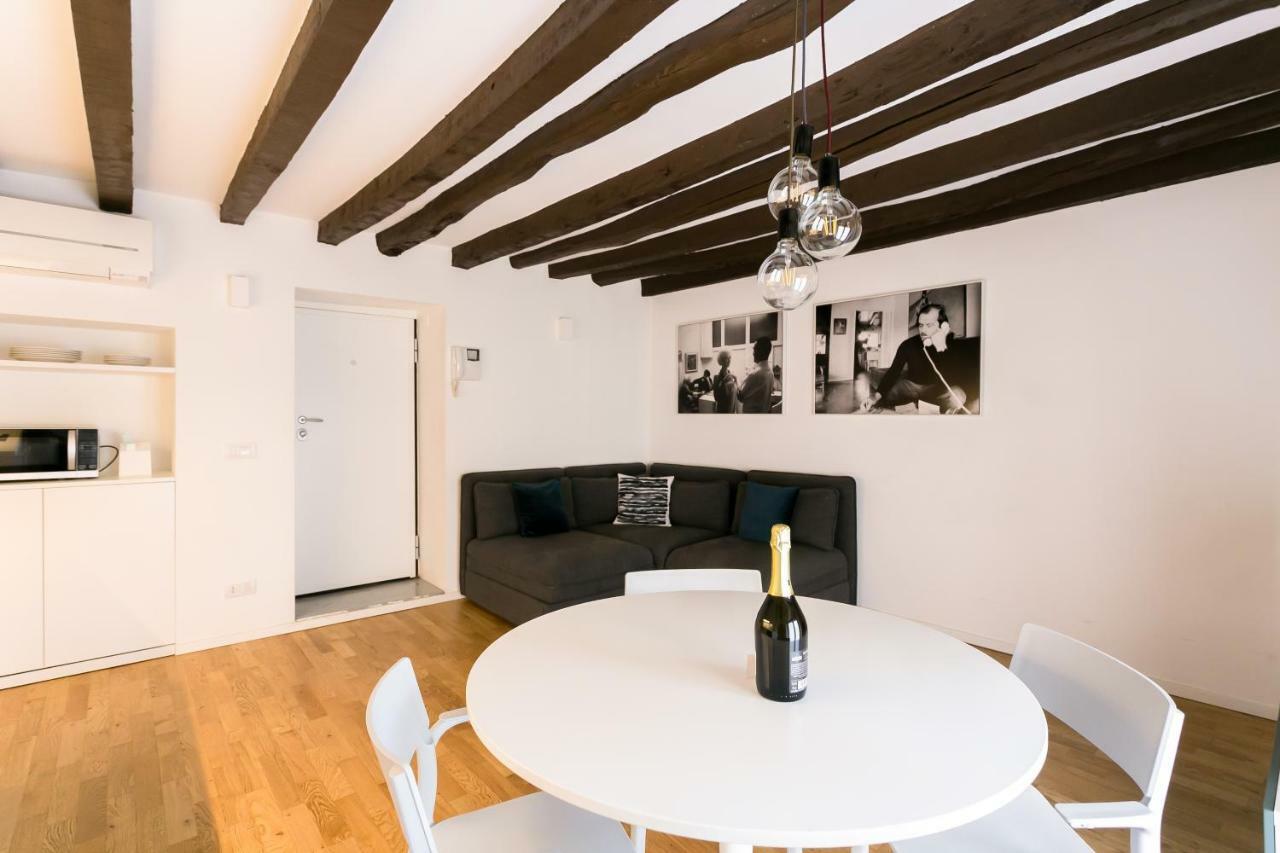 Milano Apartments Mortara ภายนอก รูปภาพ